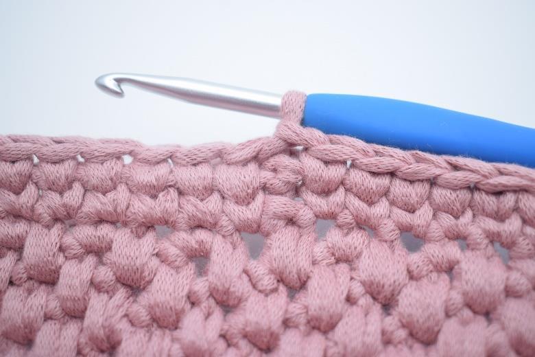 Hækl knit stitch hele vejen rundt og