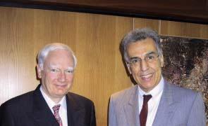 Visite du médiateur européen AÀ l occasion d une visite des institutions européennes à Luxembourg, le 8 juillet 2003, le médiateur européen, M. Nikoforos Diamandouros, a rencontré M.
