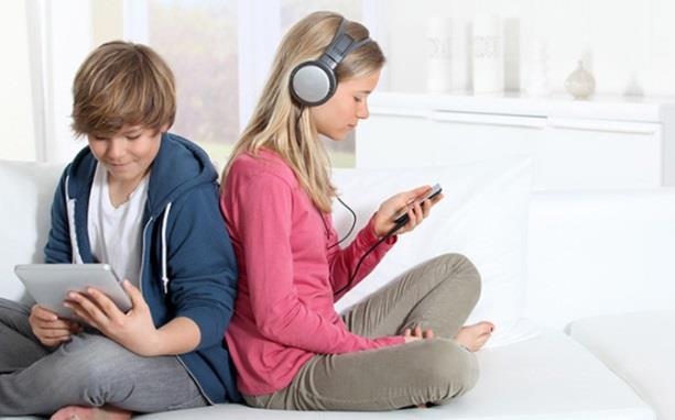 Generation new millennium (Gen 2001 => ) De første 17 årige i generationen er på vej MEGET digitale og forstår ikke mangel på Wifi eller andre digitale selvfølgeligheder Augmentet reality en del af