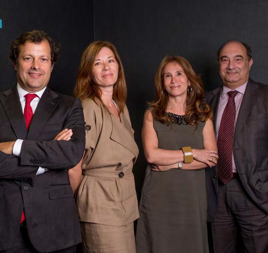julho 2019 EMPRESAS 65 Fundada em 2013 por quatro sócios, Pedro Nicolau, Sofia Bastos Santos, Rui Couto e Ana Rosado, a AskBlue é uma empresa de consultoria vocacionada para o desenvolvimento de