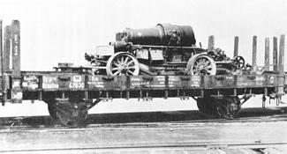 Motoriseret udgave af 30,5 cm haubits, under jernbanetransport. Fra Kilde 5.