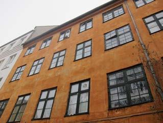 7 KULTURHISTORISK VÆRDI Den kulturhistoriske værdi for Teglgårdsstræde 12 knytter sig til det samlede bygningsanlæg, der er et velbevaret og unikt eksempel på, hvordan de Københavnske grunde var