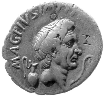 48 JAKOB MUNK HØJTE Fig. 4. Avers af sølvmønt (denar) med posthumt portræt af Pompejus den Store slået af hans sønner på Sicilien i 42-40 f.kr. (Antikmuseet i Århus, Rep. 280).
