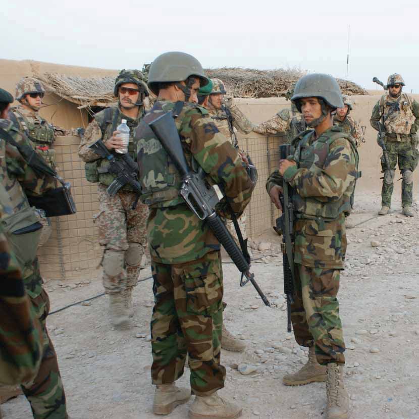 Afghanske og danske soldater