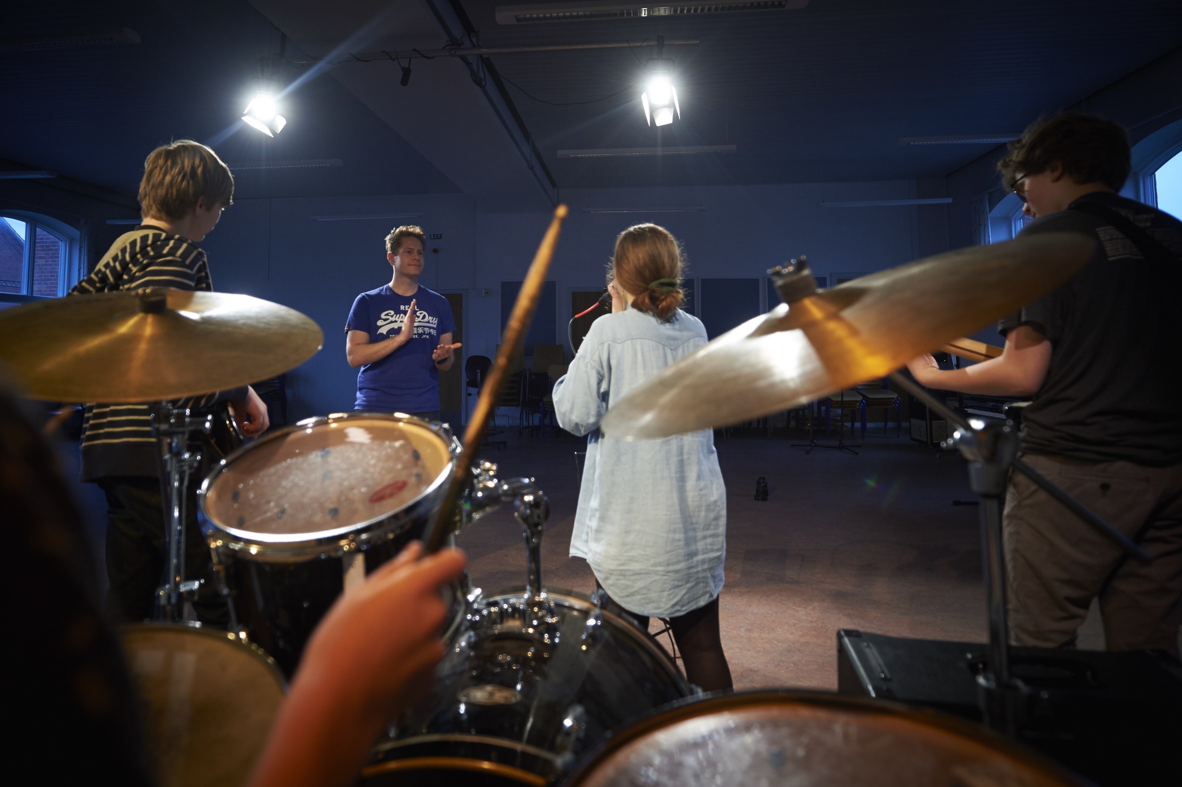 HVEM KAN SØGE? Målgruppe Elever, der er bosat i Odense Kommune og skal begynde i 7. 8. eller 9. klasse i skoleåret 2016/2017, kan søge om optagelse i musikklassen.