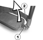 8.7.4.2 Opvipning af fodpladen / aftagning af benstøtte For at lette ind- og udstigningen kan fodpladen vippes op.