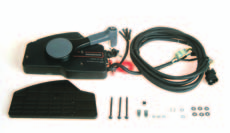 Fjernbetjeningsbokse 24800-ZY1-810 Tændingskontakt, olietryk-/temperaturadvarselslampe, nødstopkontakt, opvarmningshåndtag, frigearskontakt og aftageligt 16 fod ledningsnet, beregnet for modeller