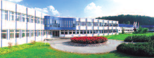 Diesel-udstødningssystemer Som et mellemstort familieforetagende i Menden/Sauerland, Tyskland, står HJS Fahrzeugtechnik GmbH & Co KG for mange års erfaring med og kompetence inden for efterbehandling