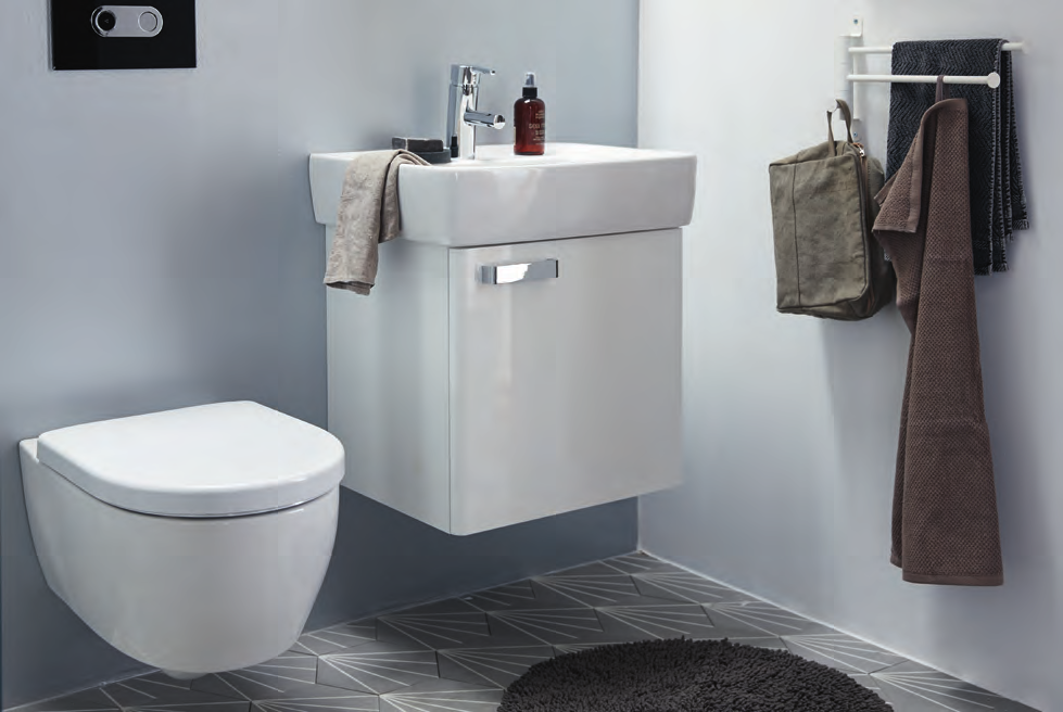 Serien består af et stilrent underskab og en robust vask. Hvid Højglans Ifö Renova-badeværelsesmøbler Underskab i fugtbestandigt melamin med håndtag i poleret krom.