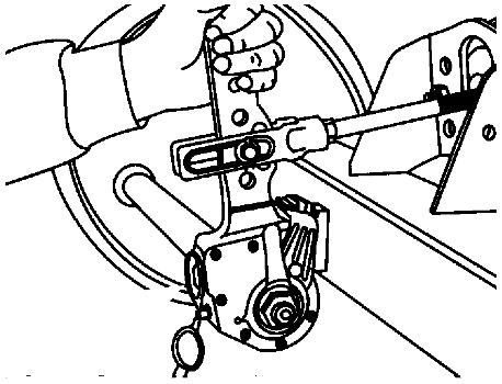Rengøring, vedligeholdelse og reparation Funktionskontrol af automatisk bremsearm 1. Fjern gummihætten. 2. Drej stilleskruen (pil) ca. ¾ omgang mod uret vha. ringnøglen.