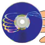 Bemærkninger om diske Håndtering af diske Disken bør kun berøres på dets kanter for at bevare den ren. Overfladen bør ikke berøres. Klæb ikke mærker eller tape på disken.
