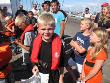 Traditionen tro er det Skovshoved Havn som danner rammen for arrangementet Det er denne dag kun børn til og med 16 år der kan indveje fisk, og også kun dem der kan modtage præmier.
