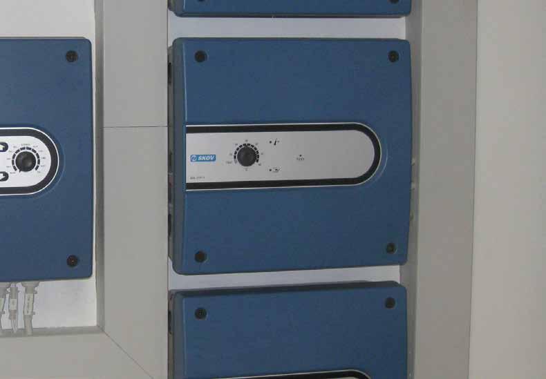 Temperaturstyret nødopluk DOL 278T udgør sammen med SKOVs klimacomputer et uafhængigt nødopluksystem, der ved