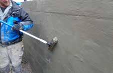 UDVENDIG FUGTSIKRING Sådan gør du A Med kost eller bred pensel påføres den rengjorte væg Skalflex Saltbinder/Primer inden evt. opretning. Primerens tørretid er 1-4 timer.