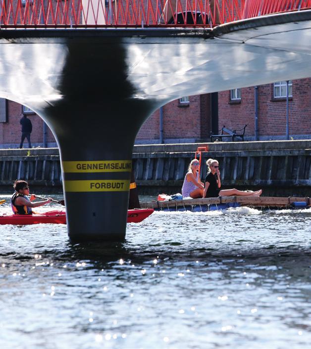 OPLE VELSE 18 Oplev byen fra vandet At opleve København fra vandet er noget helt særligt.