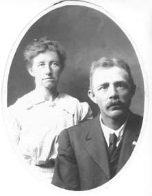 I 1896 flytter Anne til Simmerbølle og gifter sig igen (se afsnit 8.4). Hendes moder flytter med og dør i Simmerbølle 1899.