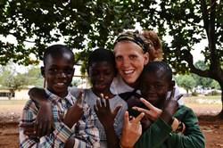 Dette lykkedes i november. Gennem et samarbejde med Projects Abroad fik vi kontakt til 22-årige Cecilie, der var frivillig i 4 måneder i Ghana - et ophold, der har givet hende fantastiske oplevelser.