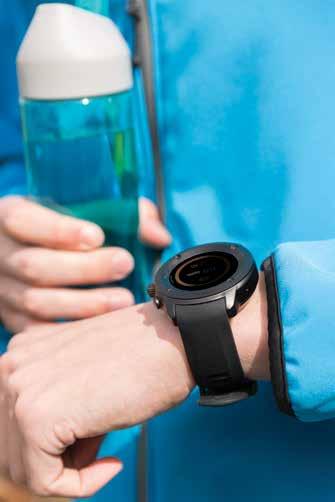 Dette smarte ur holder styr på dit daglige liv. Viser lige fra daglig søvnsmønster til multisport, med GPS samt syncronisering til sociale medier og avancerede outdoor funktioner.