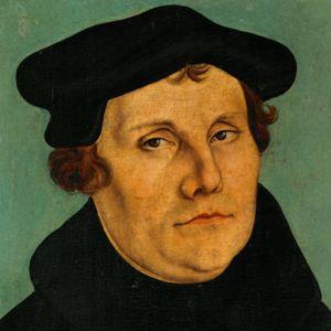 Tirsdag d. 5. september kl. 19.30 i Kirkeladen Henning Thomsen: Luther liv og konsekvens. En fortælling om Luther Hvem var han, denne munk fra Wittenberg, der tidligt blev både doktor og professor?