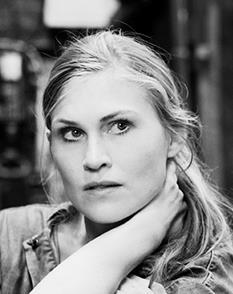 havde adskillige roller. Inge Sofie Skovbo har desuden haft roller på Cafe Teatret, Bådteatret, Fiolteatret, Folketeatret, Husets Teater, Betty Nansen Teatret, Rialto Teatret og Mammut Teatret.