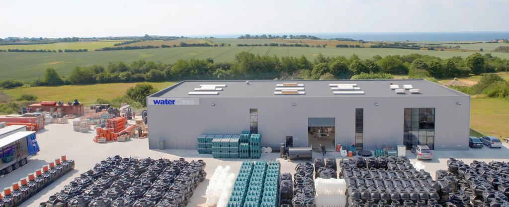WaterCare rotationsstøber tanke, pumpebrønde mv. på egen fabrik i Assens. Her sikrer dygtige og erfarne medarbejdere, at kvaliteten er i top.