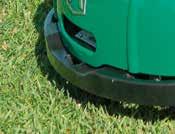 The tilting system ensures excellent mowing in both travel directions, perfectly mowing the grass in areas that are difficult to reach with standard
