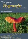 The author has studied the genus for more than thirty five years and has published scientific work on both arctic, temperate and tropical waxcaps. Pris: medlemmer/members: 225 kr. ekskl.