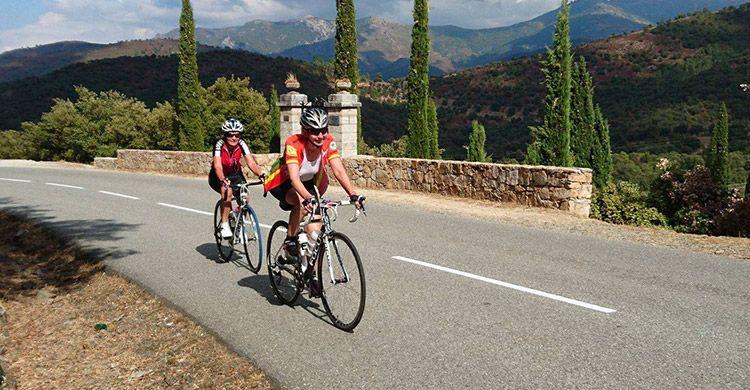 MOTIONSCYKELFERIE PÅ KORSIKA KORSIKA NORDØEN RUNDT I MAJ Cykel nordøen rundt med guider, og oplev det utroligt smukke Korsika - "Den Gemte Perle".