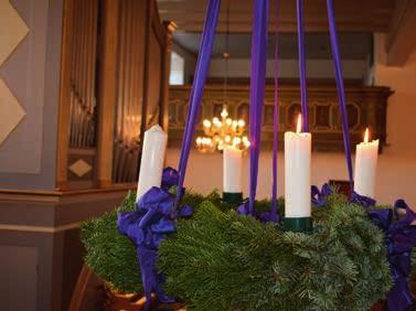 Kyndelmissegudstjeneste i Tirslund Kirke ved sognepræst Marianne Holm Zeuthen Torsdag den 25. januar kl.