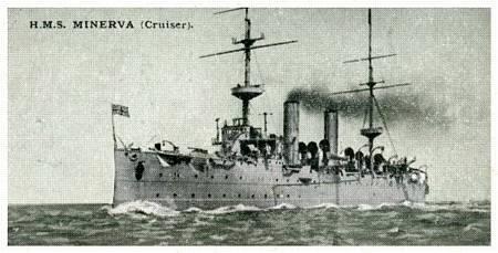 HMS MINERVA.. Fra NYPL Digital Collection. Cigaretkort nr. 37 i serien British Warships (Second Series), udgivet af Stephen Mitchell & Son, 1915. Gurkhaerne sejlede til Tor ombord på HMS MINERVA 9).
