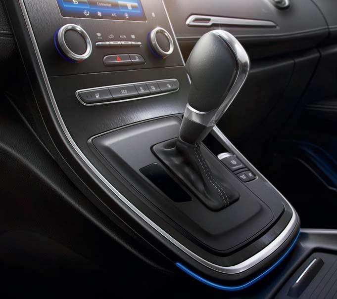 Som 5 biler i én Når du vælger en SCENIC eller GRAND SCENIC Bose-version, så er din bil udstyret med det særlige MULTI-SENSE-system.
