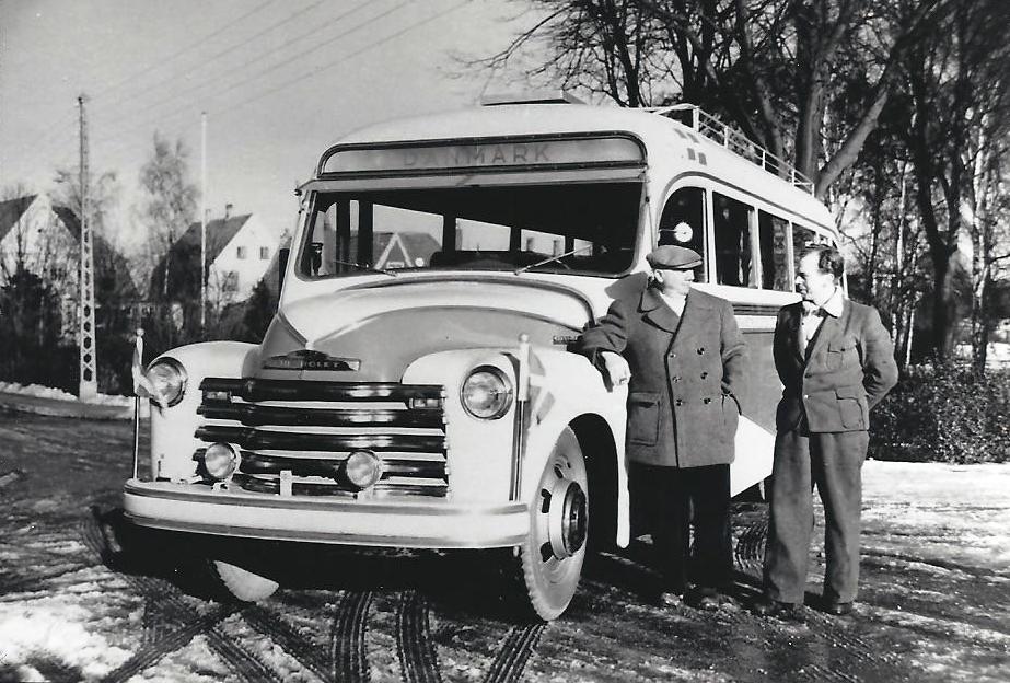 Dodge Brother, tilhørende Rutebilejer Rudolph Jørgensen, Nykøbing Sj., er her fotograferet da den kørte sin første tur den 15.