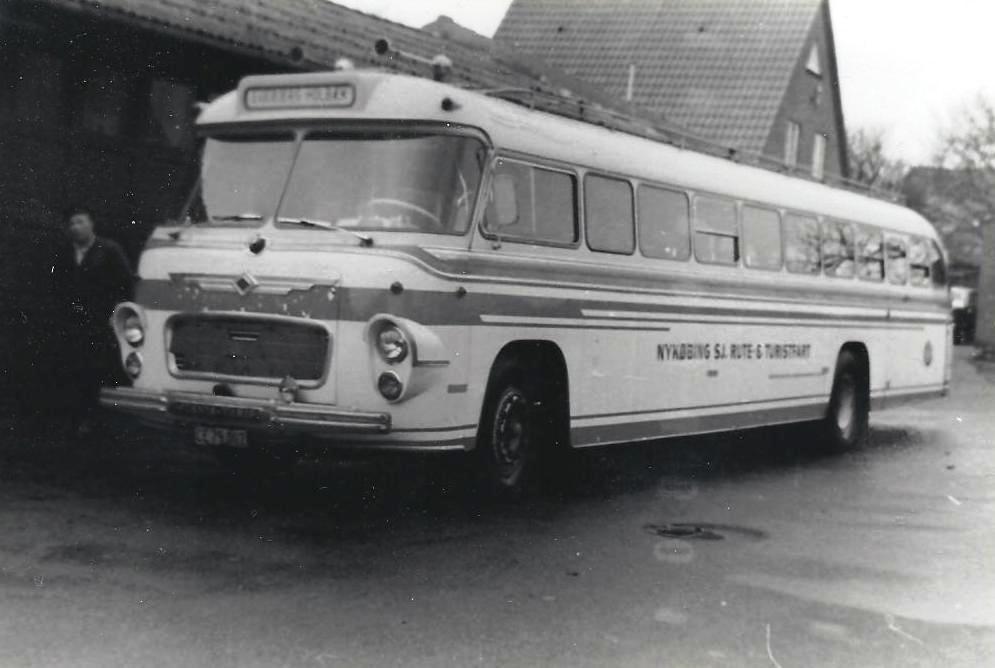 Scania fra 1959 tilhørende Vognmand Rudolph Jørgensen, Nykøbing Sj., som kørte på ruten Nykøbing-Egebjerg-Holbæk.
