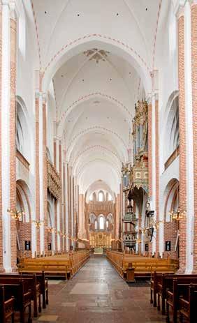 The Cathedral is also an architectural model showing centuries of variation in styles the distinctive mark that was the background for the inscription of Roskilde Cathedral on UNESCO s World Heritage
