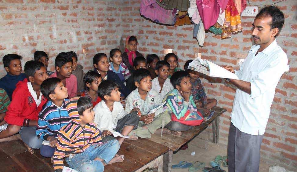 4 INDIEN Mange børn i de fattige områder af Indien har ikke mulighed for at tage en uddannelse, så ASSI har oprettet lærecentre, hvor børnene udover læsning og skrivning også lærer om at leve i fred