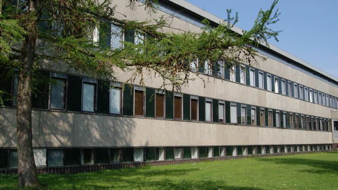 Sundhed Psykiatri Forbedring af bygninger og sikkerhed Sidst på året kunne et nyt retspsykiatrisk afsnit med 16 pladser tages i brug i Risskov.