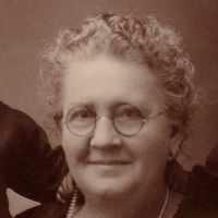 Edna Frances Baltzer Født 5. oktober 1898, Dell Rapids, South Dakota Død 3. maj 1994, Omaha, Nebraska Jennis Marie Baltzer Født 23. juni 1901, Omaha, Nebraska Død 16.