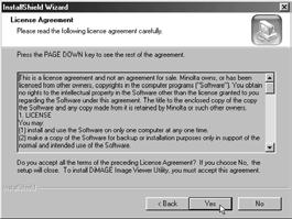 INSTALLATION AF SOFTWARET (Windows ) 4. Klik på "Next>". Software licensbetingelserne (figuren til venstre) fremkommer. Læs dem, før du fortsætter installationen.