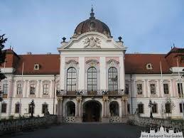 Vi skal også opleve Folklore på Danube Palace.