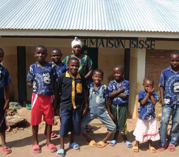 MISSIONSPROJEKT 2018 BØRNEHJEM FOR HANDICAPPEDE, FORÆLDRELØSE BØRN I UVIRA, D.R. CONGO Børnehjemmet ligger ved en landsby langs kysten syd for Uvira. Det rummer op til 60 børn fordelt på fem huse.