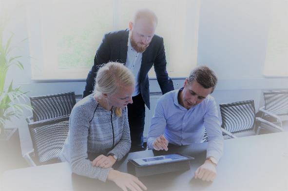 Approxima Om os Fælles succes Approxima er et partnerledet dansk team af fremsynede og dedikerede konsulenter med stærke SAP-kompetencer.