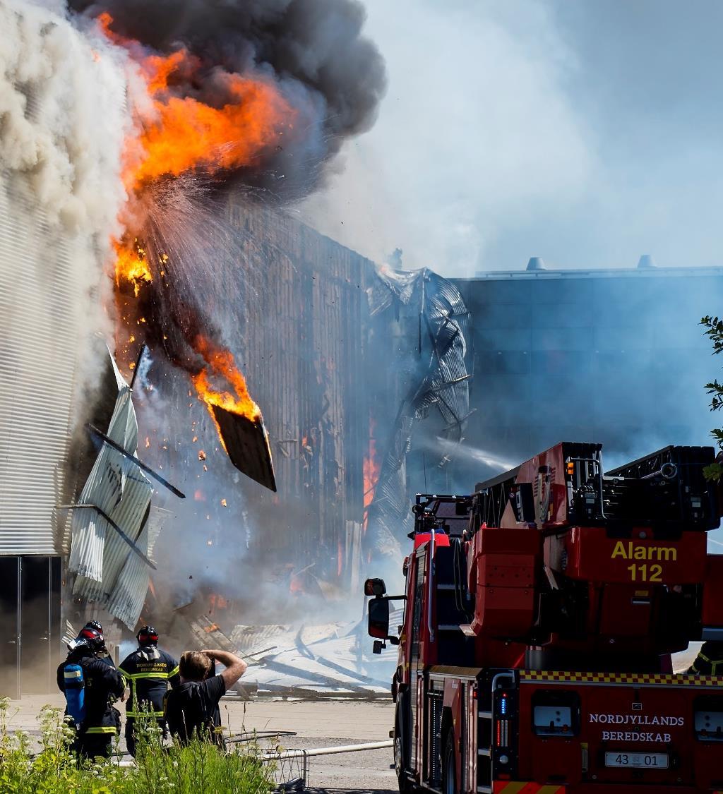 Uheldig omgang med en ukrudtsbrænder var skyld i storbranden i Gigantium i Aalborg.