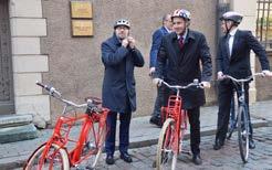 Hans Brask på cykeltur med finansminister Kristian Jensen i Riga lands og Litauens.