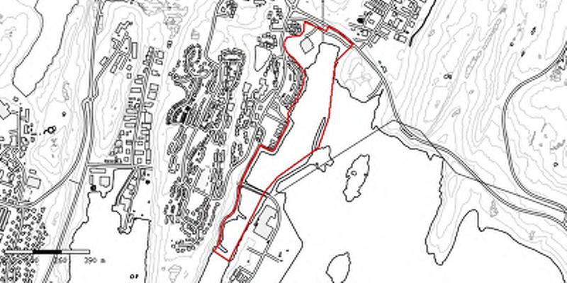 2D2 Iggia Bådehavn Områdets anvendelse fastlægges til fritidsformål i form af svømmehal og lystbådehavn. Området er fuldt udbygget og har et areal på cirka 16,8 ha.
