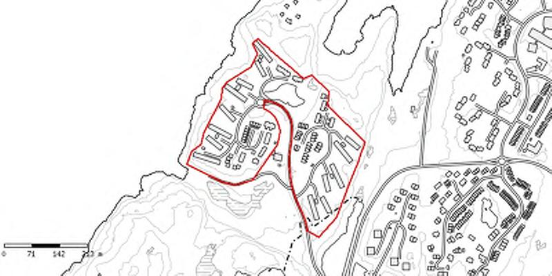 3A7 Boligområde i Qernertunnguit Boligformål Boligområder Områdets anvendelse fastlægges til boligformål med tæt lav boligbebyggelse i form af rækkehuse o.l. samt etageboligbebyggelse.