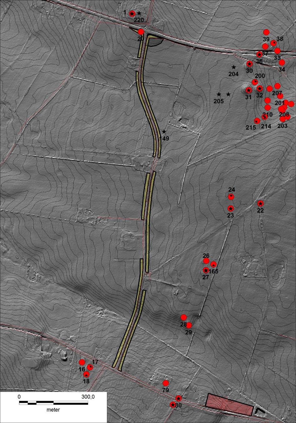 Figur 3: Damgårdvej med udvidelsesarealerne markeret med grønt på reliefkort. De røde tomme cirkler er overpløjede gravhøje, mens de stjerneudfyldte røde cirkler er fredede gravhøje.