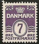 I hundredåret for bølgelinjefrimærket i 2005 udsendte postvæsenet et sorttryk af modermoletten. Den 1.
