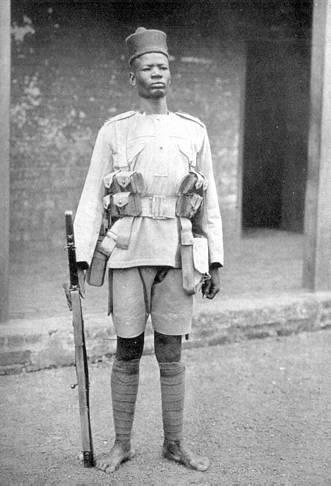 Indfødt soldat fra Nigeria Regiment.