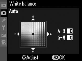 2 Finindstil hvidbalancen. Brug multivælgeren til at finindstille hvidbalancen. Hvidbalancen kan finindstilles på aksen gul (A) til blå (B) og aksen grøn (G) til magenta (M).
