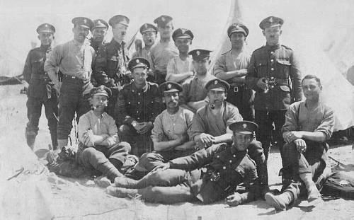En gruppe soldater fra 38 th (Service) Bn. Royal Fusiliers, Palæstina, 1918. Fra Kilde 9.